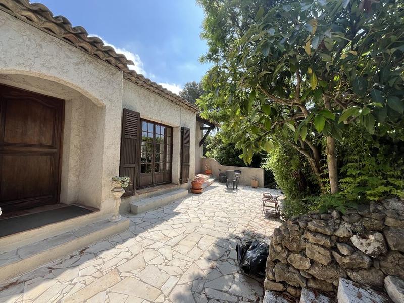 Maison - 142 m² - 5 pièces