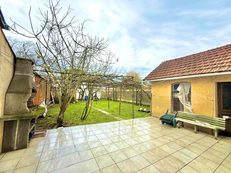 Maison - 180 m² - 8 pièces