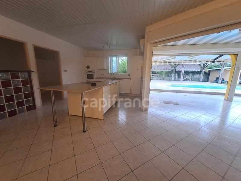 Maison - 189 m² - 5 pièces