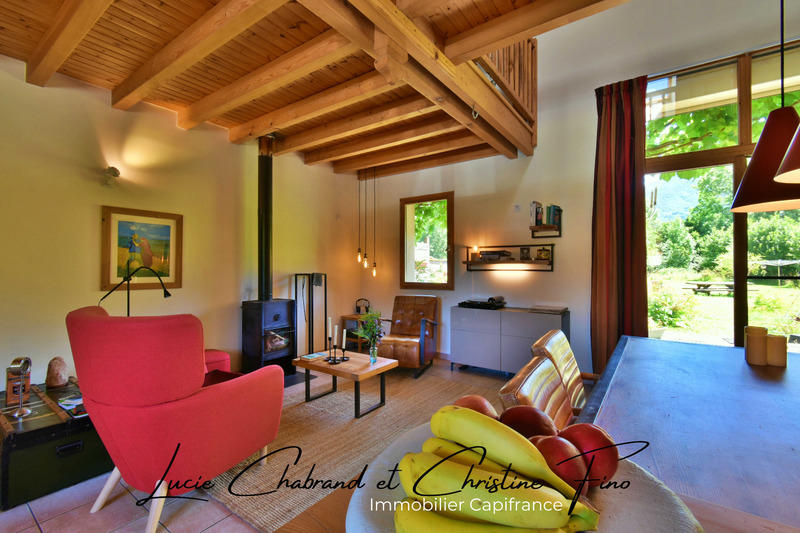 Maison - 187 m² - 10 pièces