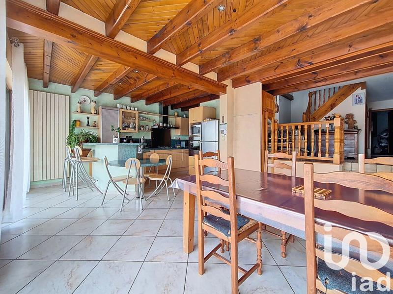 Maison - 143 m² - 6 pièces