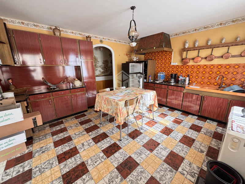 Maison ancienne - 292 m² - 10 pièces