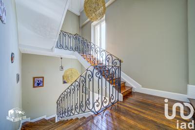 Maison - 365 m² - 10 pièces