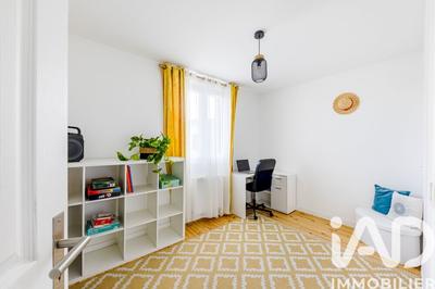 Maison - 90 m² - 6 pièces