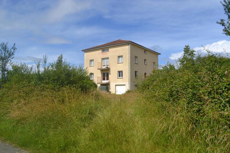 Maison - 250 m² - 10 pièces