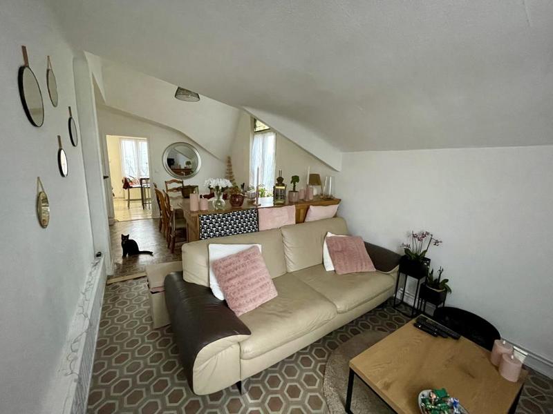 Appartement - 93 m² - 4 pièces