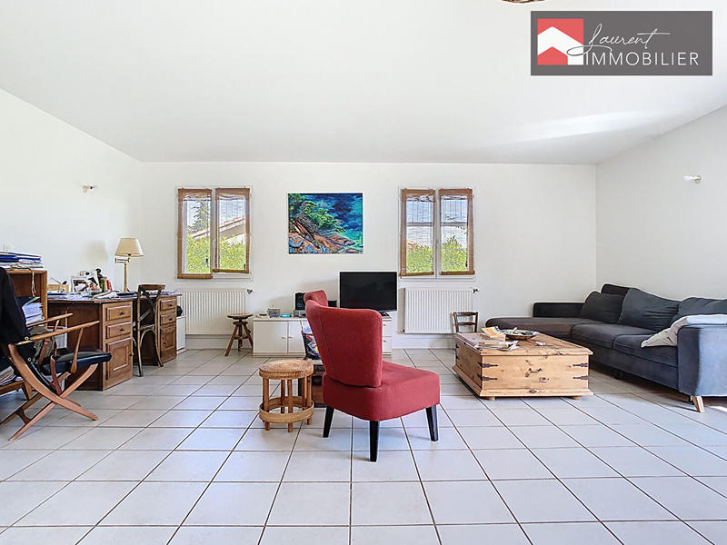 Maison - 104 m² - 4 pièces