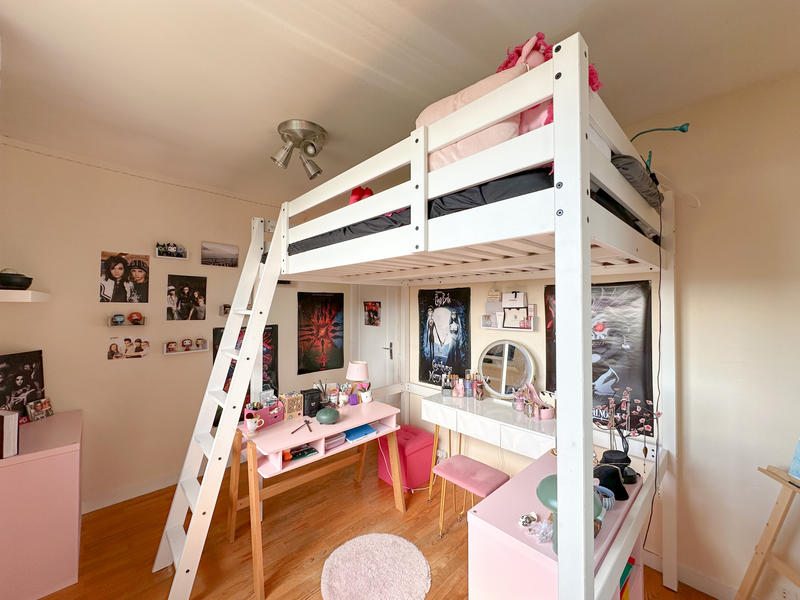 Maison - 186 m² - 8 pièces