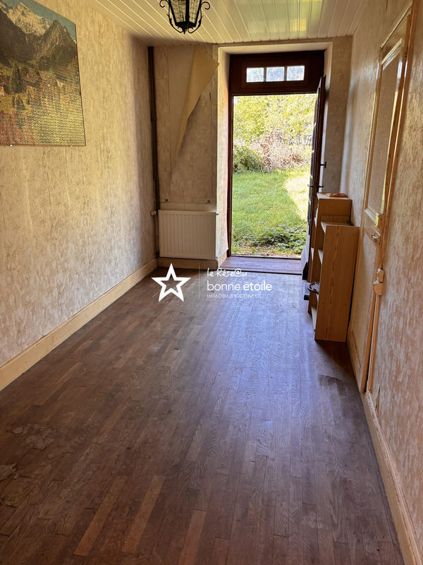 Maison - 330 m² - 14 pièces