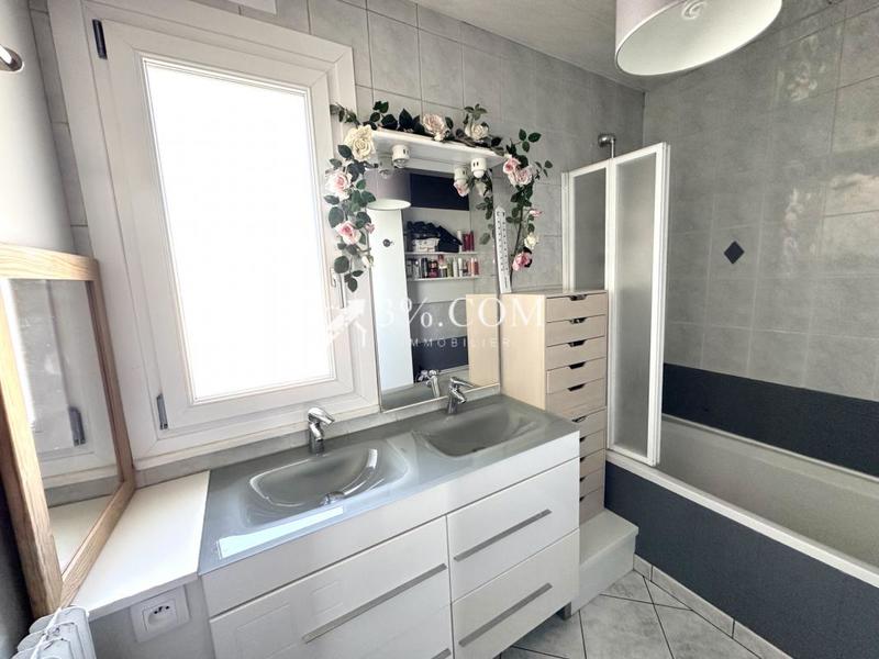 Appartement - 74 m² - 4 pièces