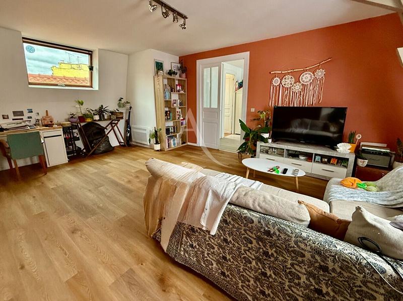 Immeuble - 6 pièces