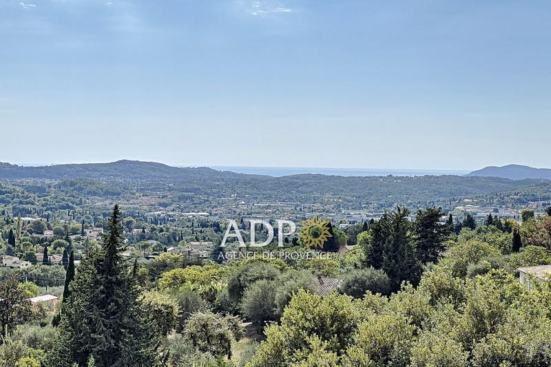 Propriété - 300 m² - 8 pièces