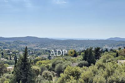 Propriété - 300 m² - 8 pièces