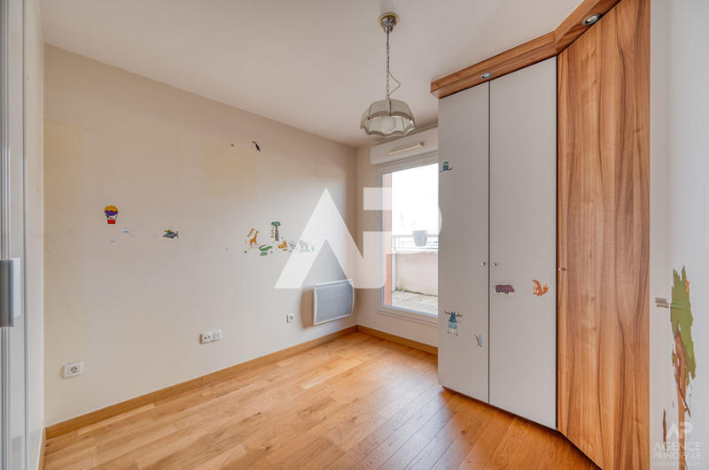 Appartement - 102 m² - 5 pièces