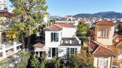 Appartement - 156 m² - 5 pièces