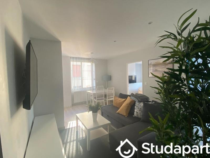 Chambre - 13 m² - 1 pièce