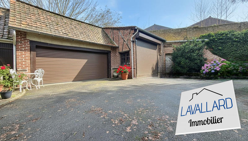 Maison - 250 m² - 13 pièces