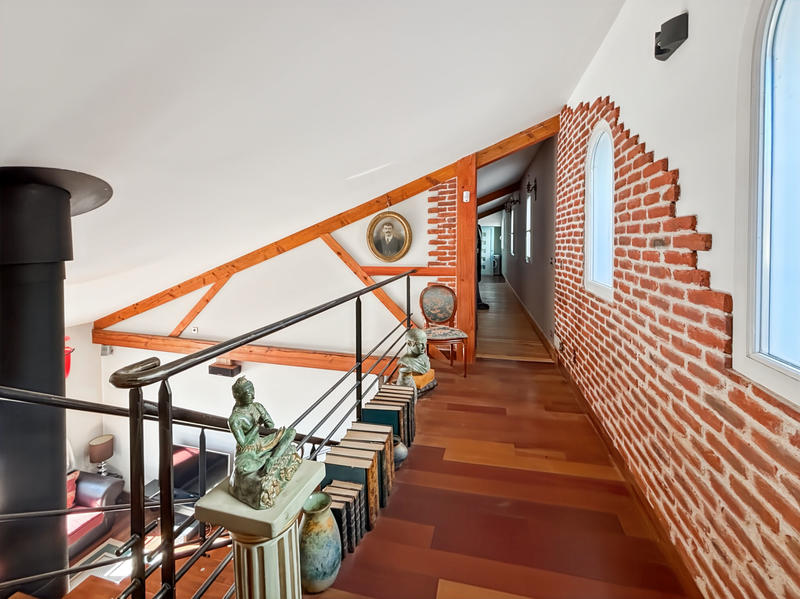 Villa - 265 m² - 6 pièces