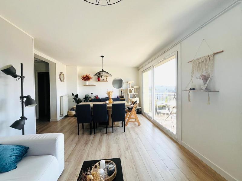 Appartement - 75 m² - 4 pièces