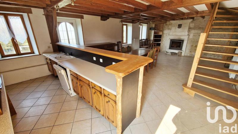 Maison - 265 m² - 10 pièces