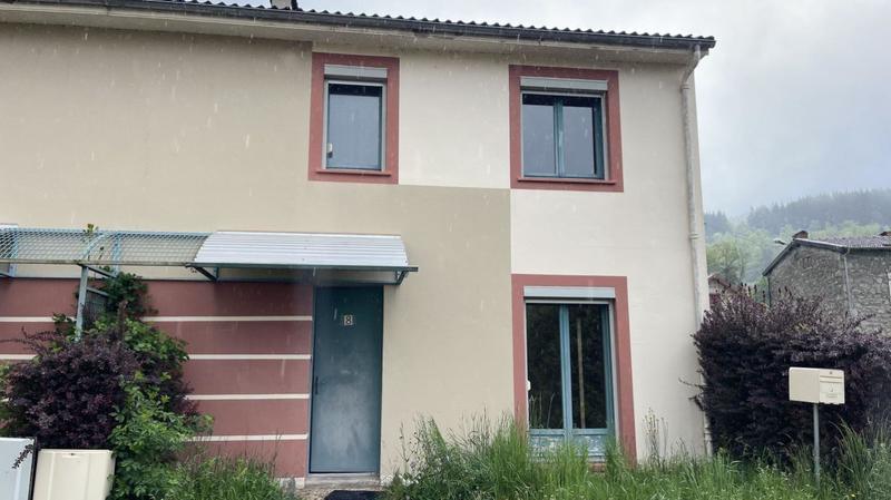 Maison - 350 m² - 16 pièces