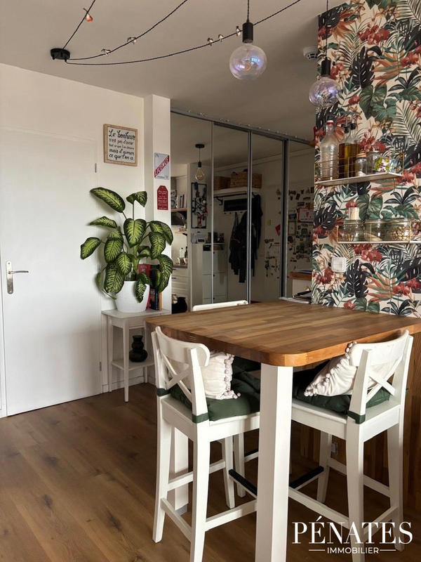 Appartement - 81 m² - 3 pièces