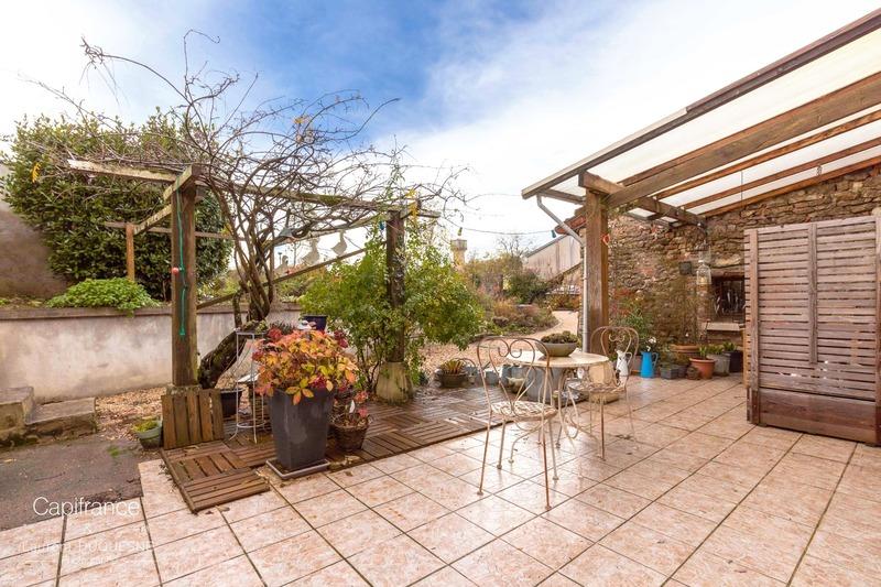 Maison - 192 m² - 7 pièces