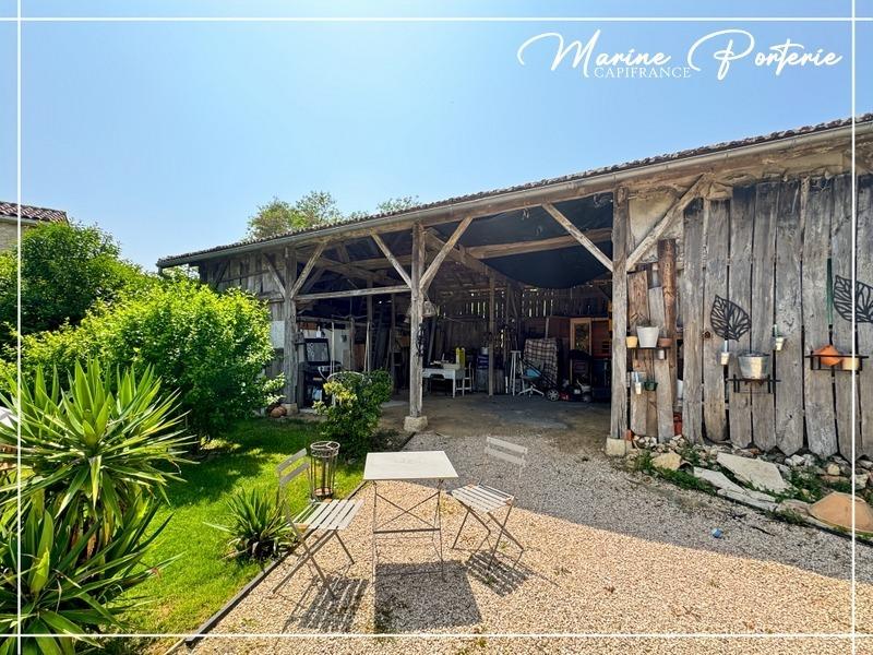 Maison en pierre - 215 m² - 6 pièces