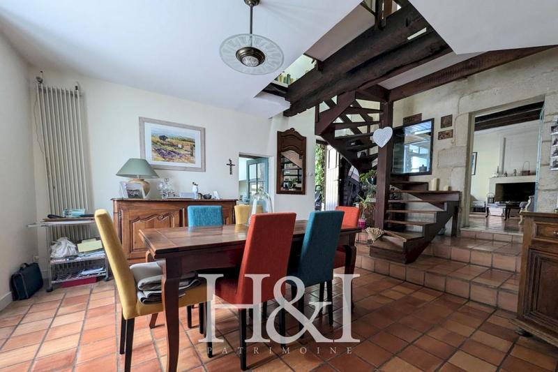 Propriété - 193 m² - 11 pièces