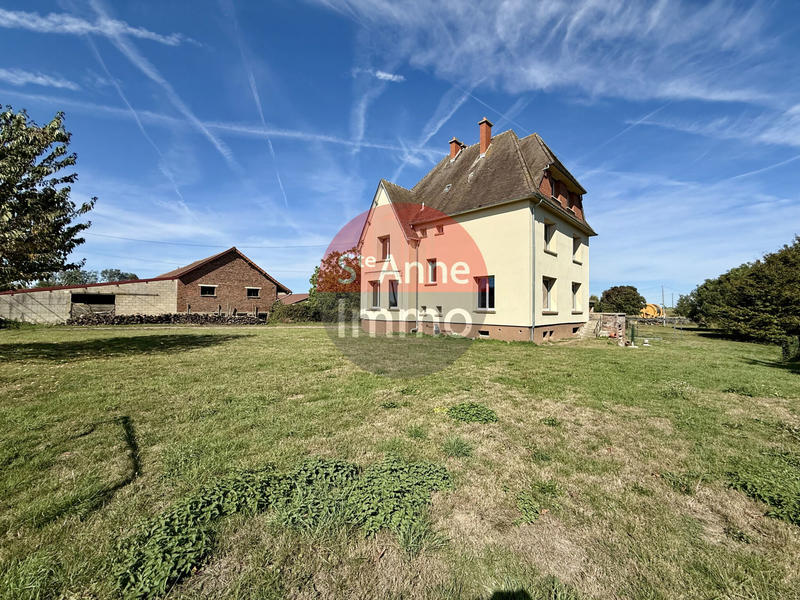 Maison - 205 m² - 8 pièces