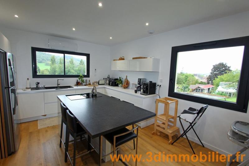 Maison - 189 m² - 7 pièces