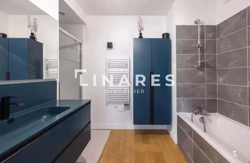 Appartement - 83 m² - 2 pièces