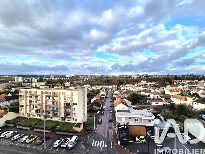 Appartement - 94 m² - 5 pièces