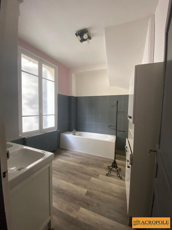 Maison ancienne - 144 m² - 7 pièces