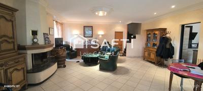 Maison - 200 m² - 8 pièces