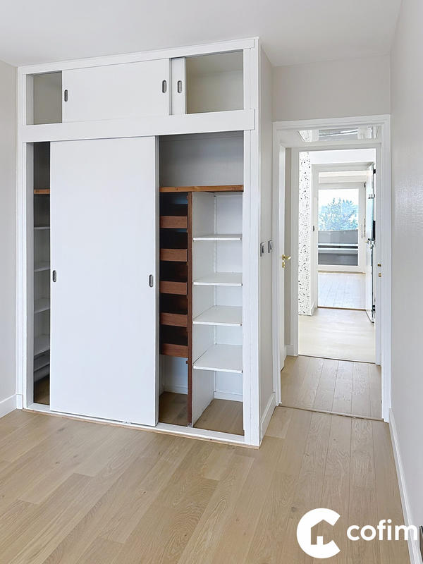 Appartement - 160 m² - 8 pièces