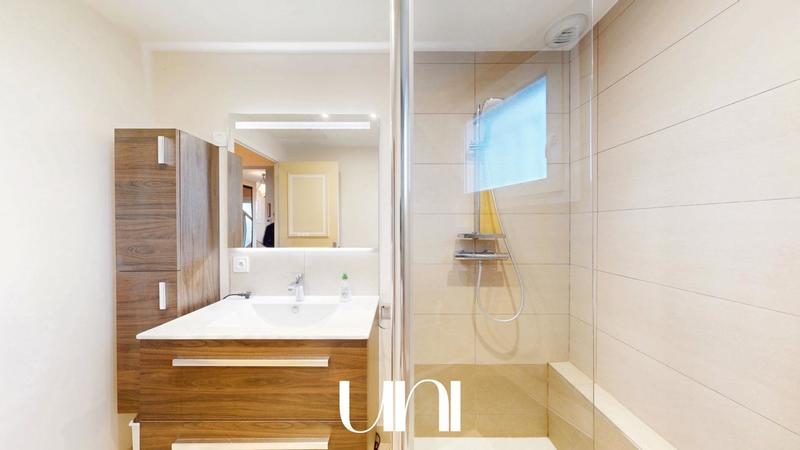 Maison - 166 m² - 6 pièces