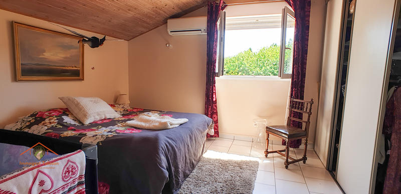 Maison - 191 m² - 7 pièces