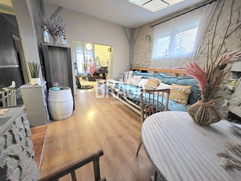 Maison - 85 m² - 4 pièces