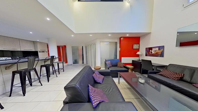 Appartement - 124 m² - 6 pièces