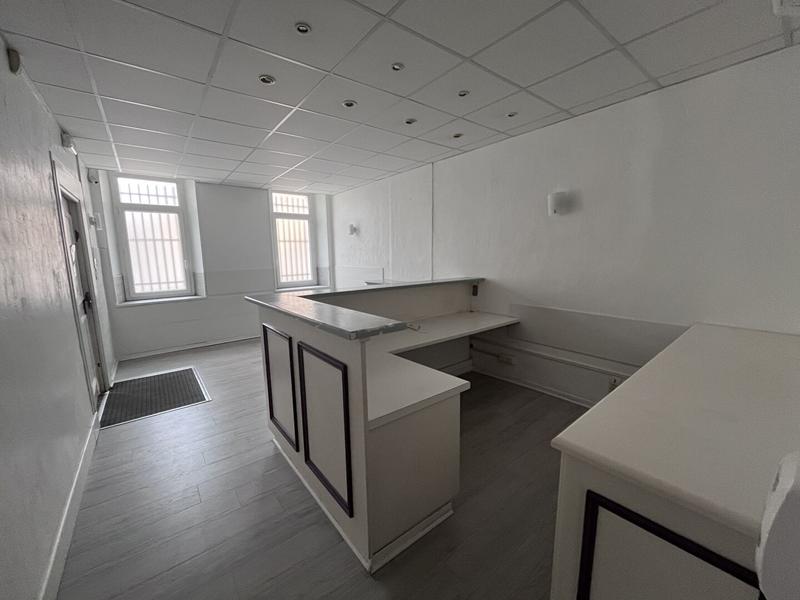 Immeuble - 9 pièces