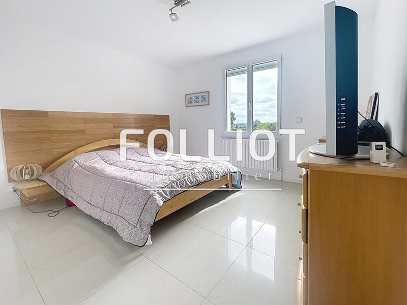 Maison - 155 m² - 8 pièces