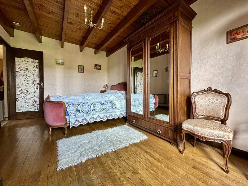 Maison - 170 m² - 6 pièces