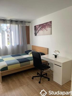 Chambre - 12 m² - 1 pièce