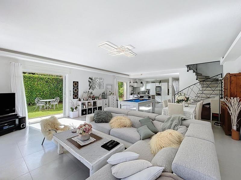 Villa - 160 m² - 6 pièces