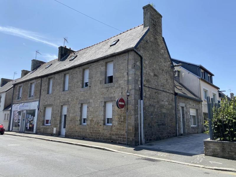 Immeuble - 215 m² - 12 pièces