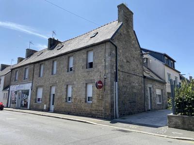 Immeuble - 215 m² - 12 pièces