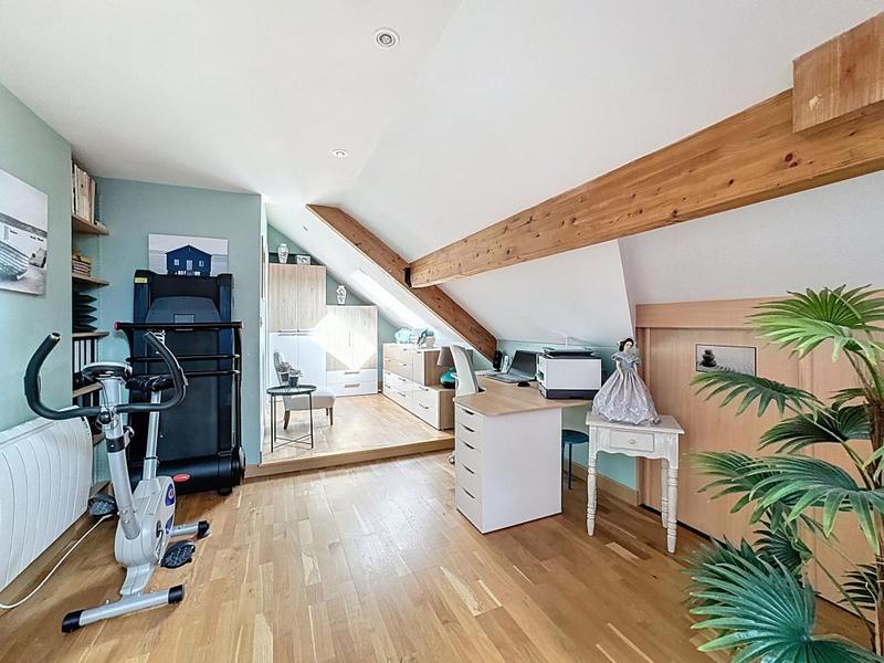 Appartement - 102 m² - 4 pièces