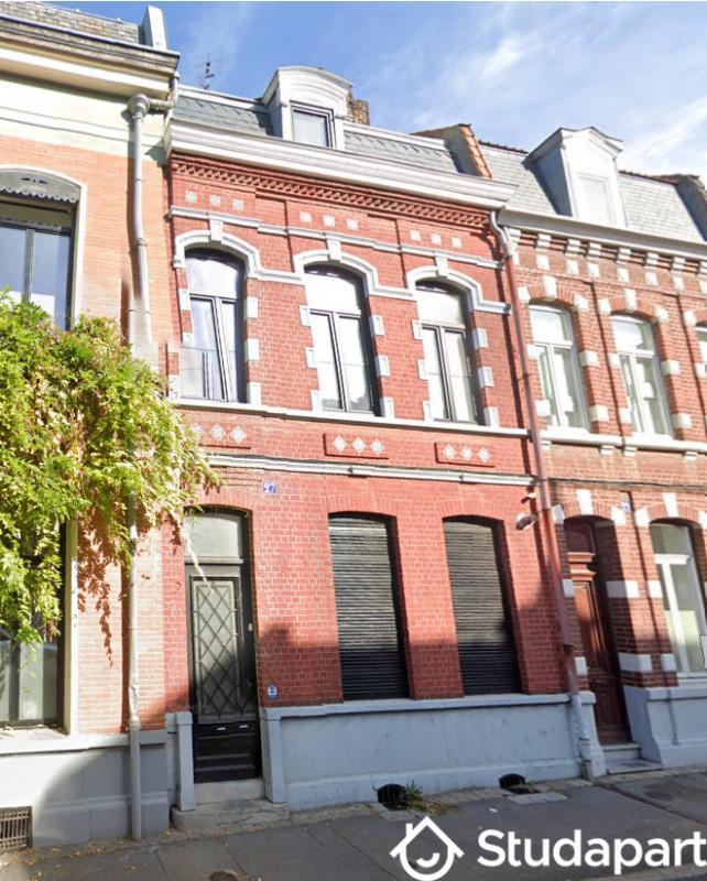 Chambre - 13 m² - 1 pièce