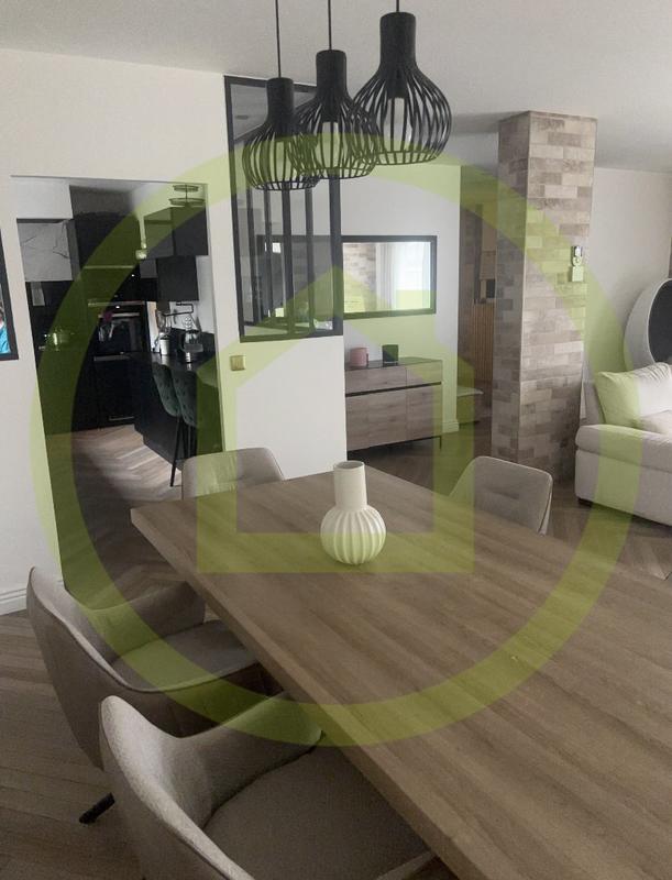 Maison - 160 m² - 5 pièces